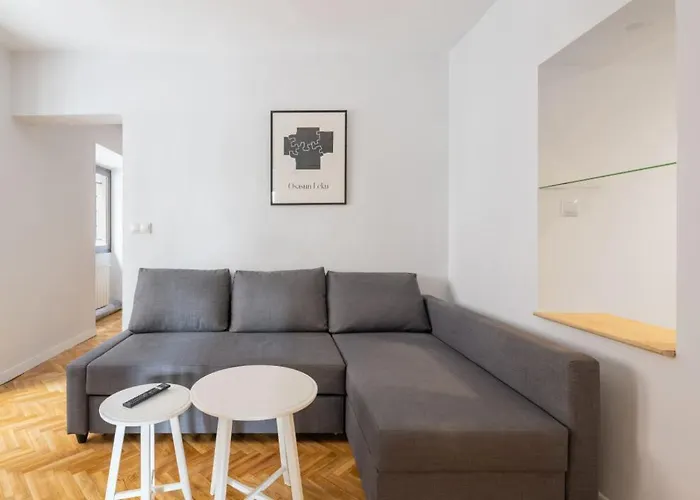 3 Bedrooms 2 Bathrooms Furnished - Sol - Bright - Mintystay